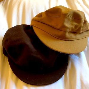 Lot 2 NWT GAP wool newsboy caps